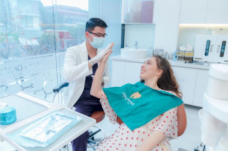A patient visit documented by Alisa Dental Clinic